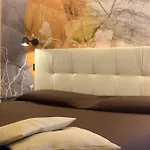 Hotell Pernice 77 *